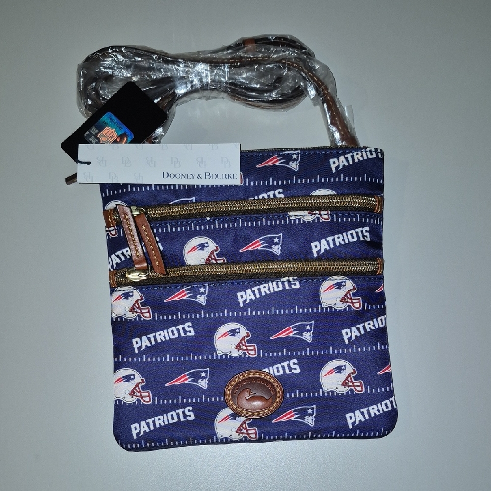 Dooney & Bourke NFL New England Patriots Crossbody Bag